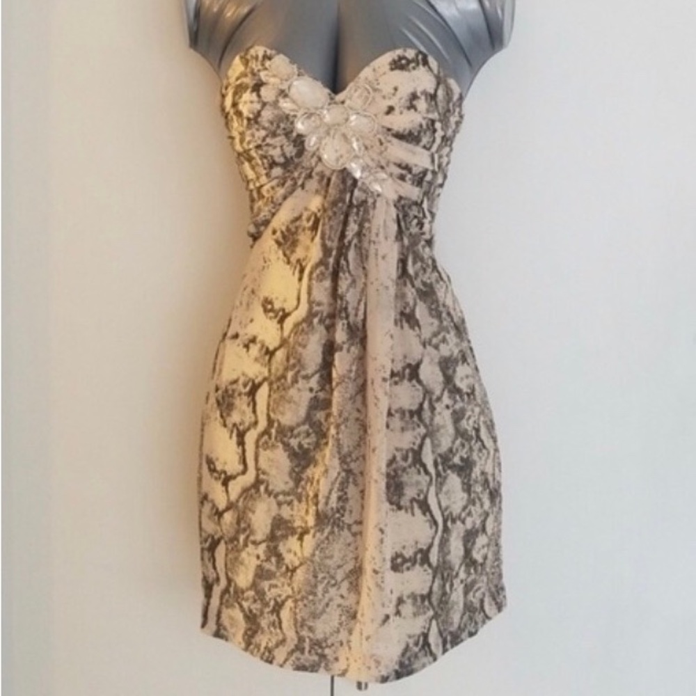 H&M size 4 strapless dress